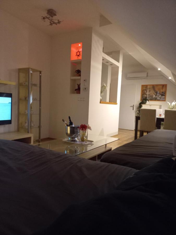 A-M Condominium Veszprém Eksteriør bilde